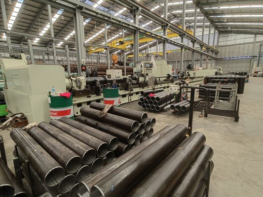 0.8 mm/r Ra 0.037 Maszyna do palenia rolkowa z ultra szeroką konstrukcją szyby przewodniej
