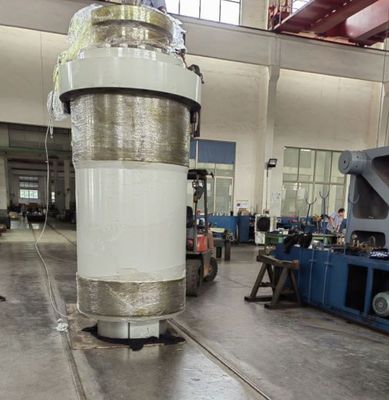 Silne cylindry hydrauliczne o maksymalnej średnicy otworu 865 mm